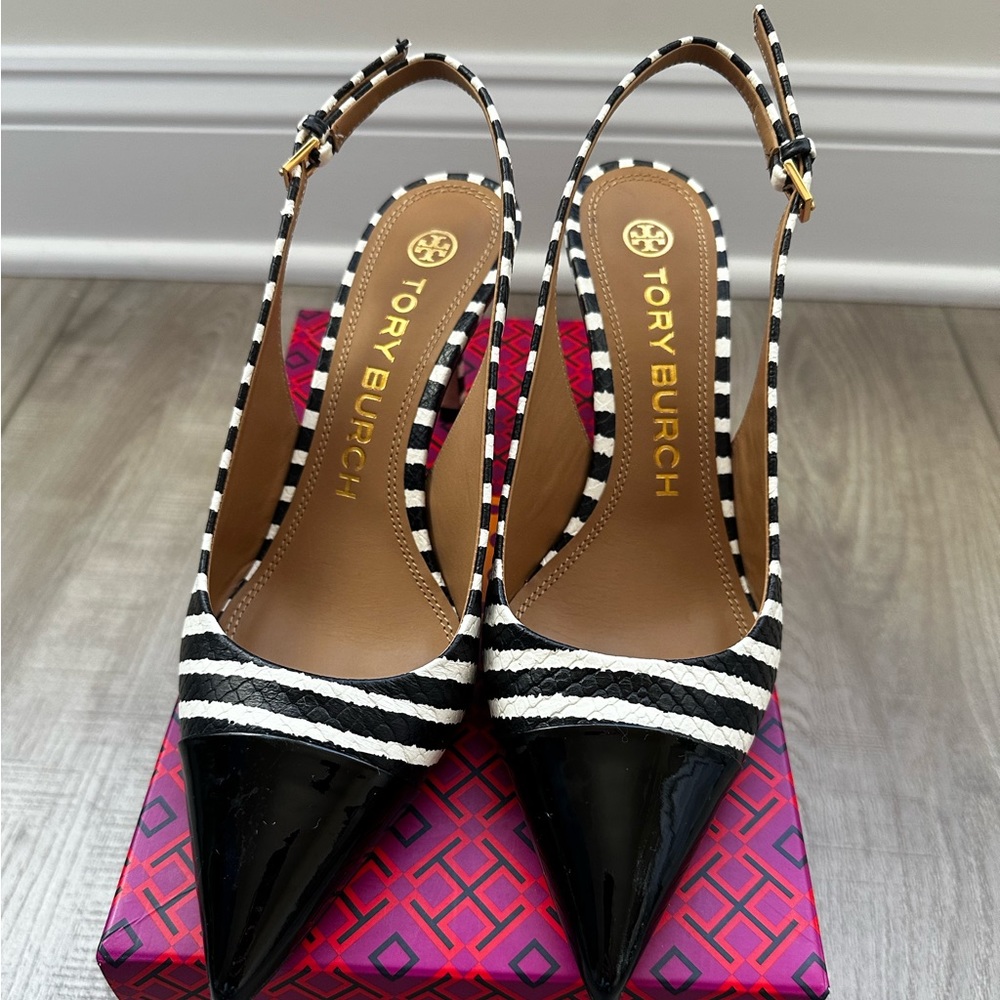 -Tory Burch  Triangle Pointed- Toe Slingback Pump Heels Zebra US 8.5. Pre owned